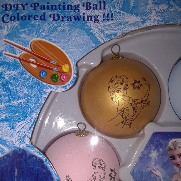 Disney's FROZEN DIY paint your own Christmas balls - Picture 4 of 5